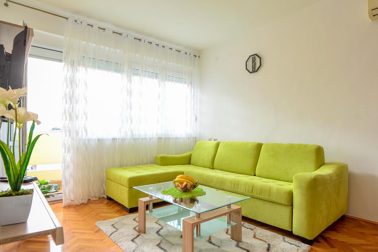 Apartman Andjela Tivat Exteriör bild