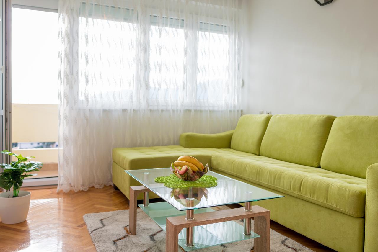 Apartman Andjela Tivat Exteriör bild